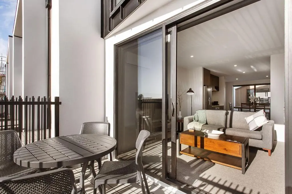 Stylish Brand New Sunny 3Bdrm 3Bth Garage Sleeps 6 Διαμέρισμα Κράισττσερτς